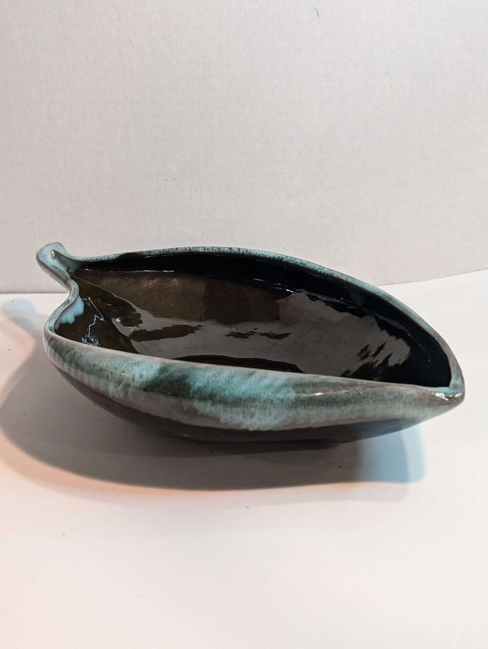 VTG Evangeline Canada Pottery Leaf Dish Bowl black and turquoise/green.